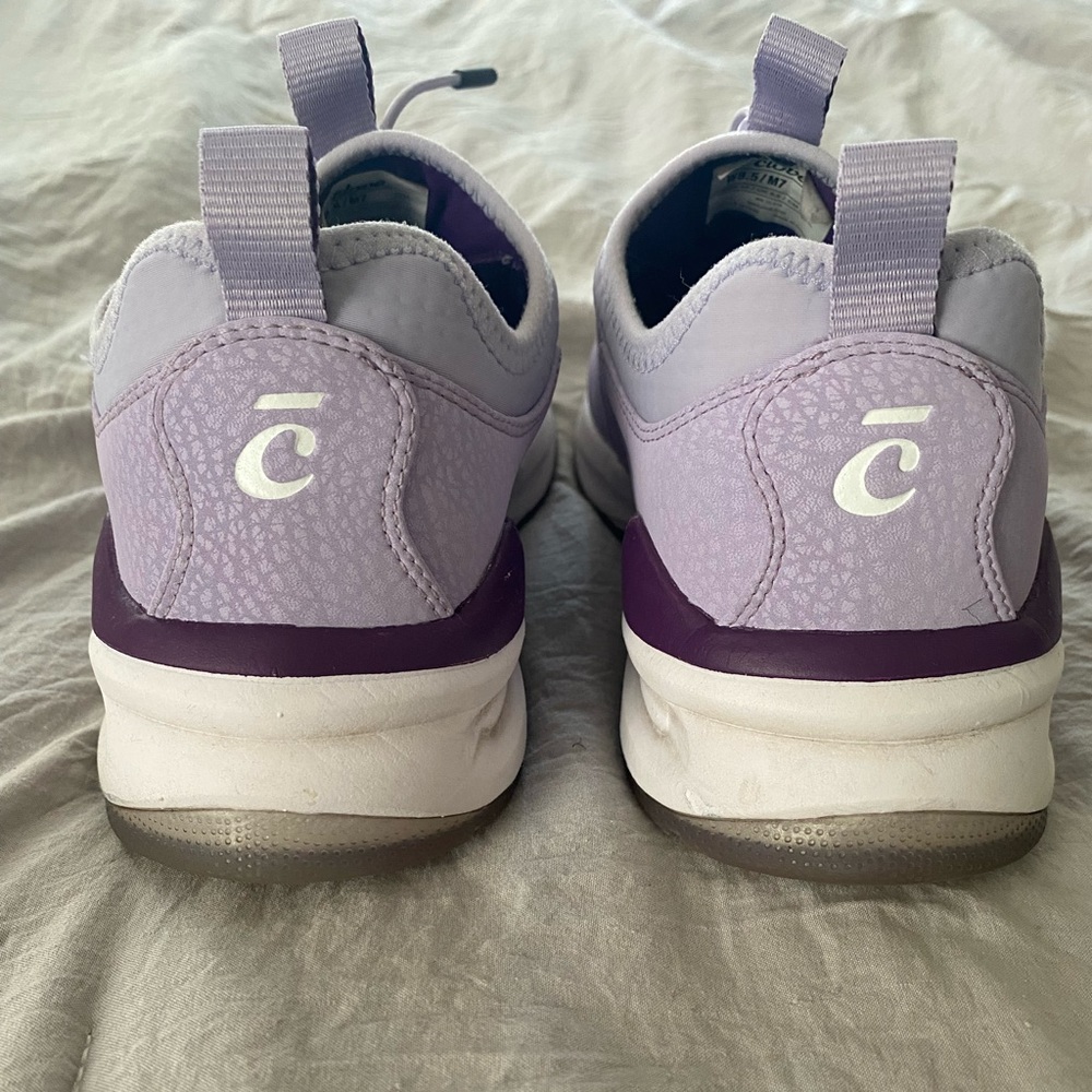 Cloves- great nursing shoes